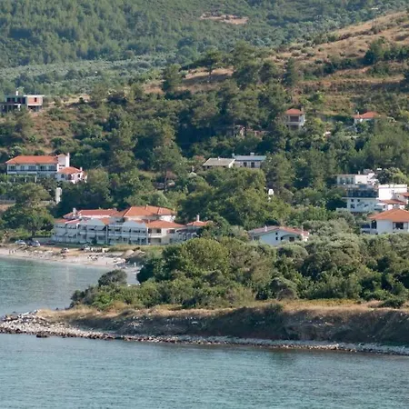 Cozy Beach Apartment In Thasos Apartmán